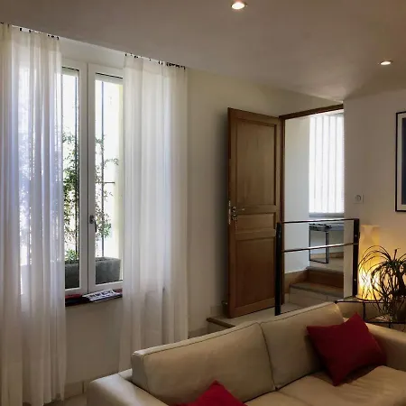 דירה Le 26 נים